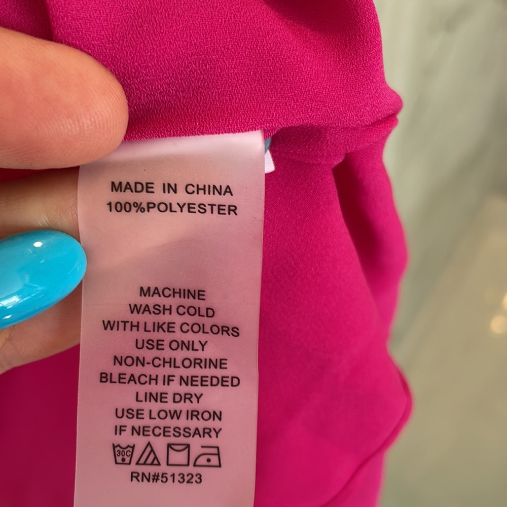 VINCE CAMUTO HOT PINK poncho style boatneck TOP Blouse 1 open shoulder Size M - Picture 8 of 9